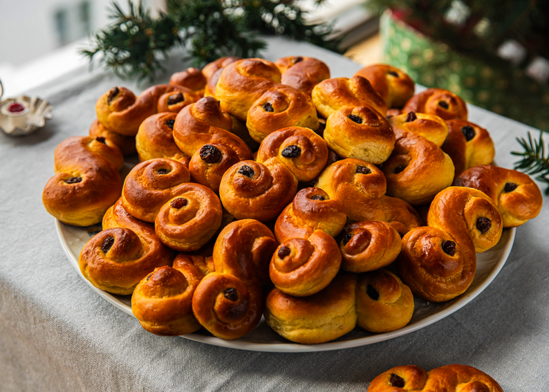 Bak saftige glutenfrie lussekatter til Lucia