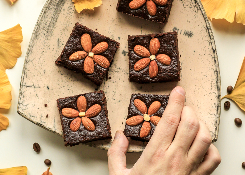 Vegansk kladdekake - luksuriøst, enkelt og helt plantebasert